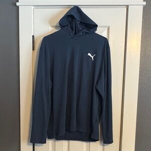 Men’s size XL Puma light weight technical hoodie.